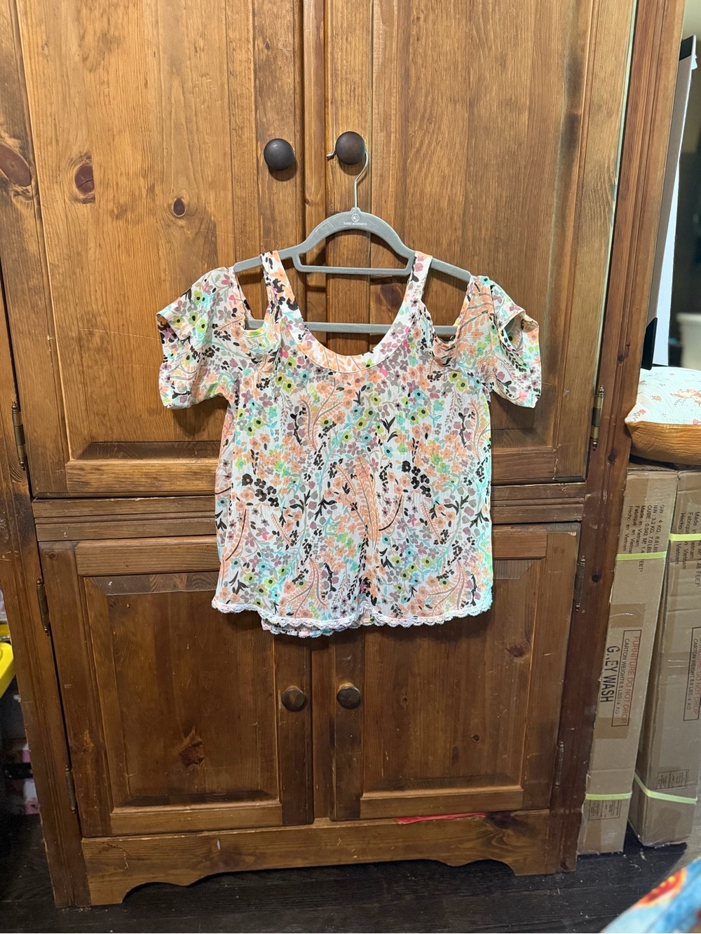 Candie's Peach & Mint Floral Cold-Shoulder Blouse